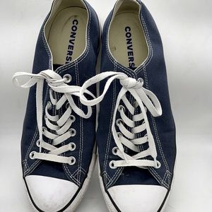 Converse Chuck Taylor All Star low top,men’s size 10,women’s size 12,blue